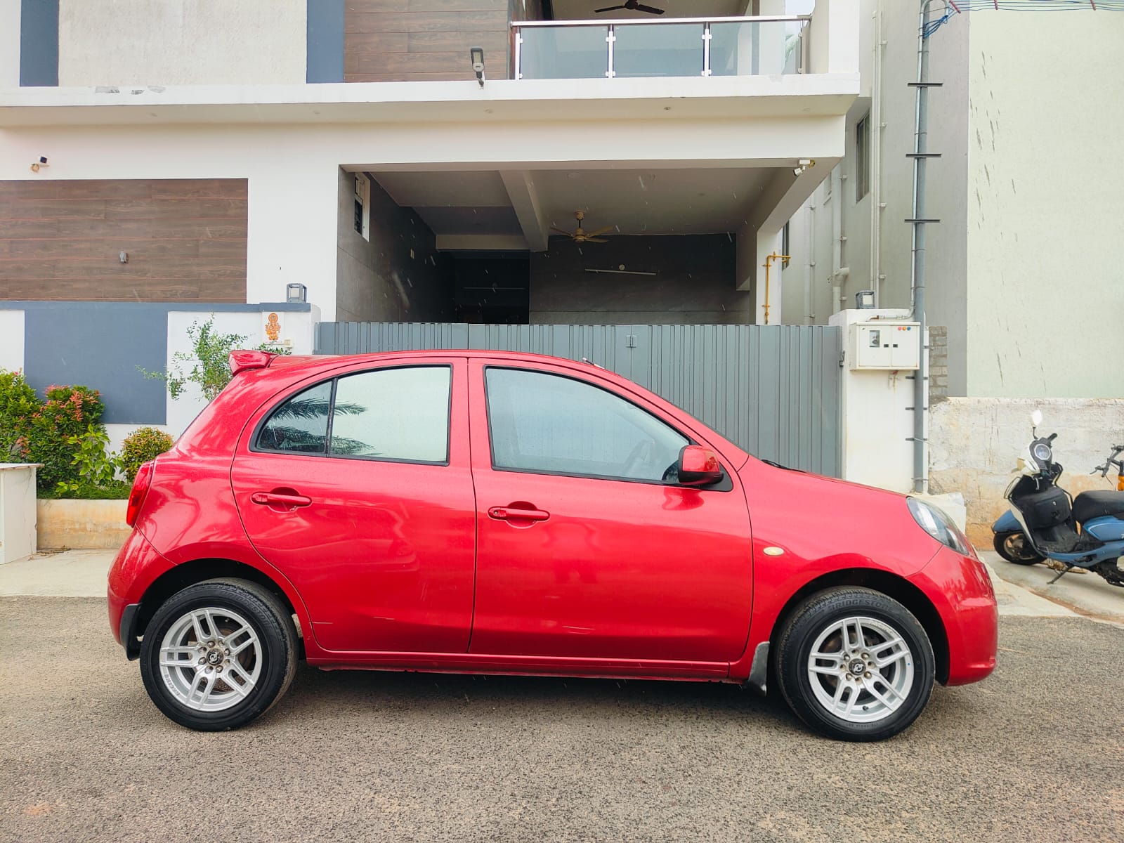 Nissan Micra Active - Image 5